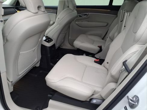 New 2026 Volvo XC90 T8 Ultra w/ Protection Package Premier AWD/4WD image 11