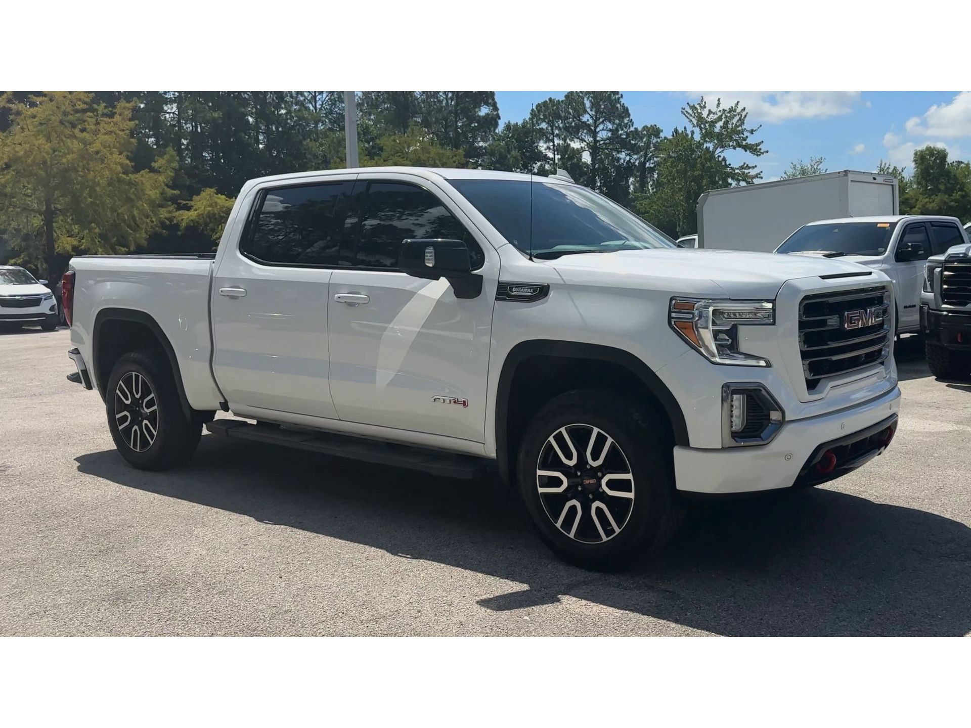 Certified 2021 GMC Sierra 1500 AT4 w/ AT4 Value Package AWD/4WD image 2