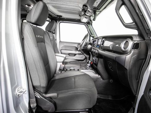 Used 2023 Jeep Gladiator Overland AWD/4WD image 10