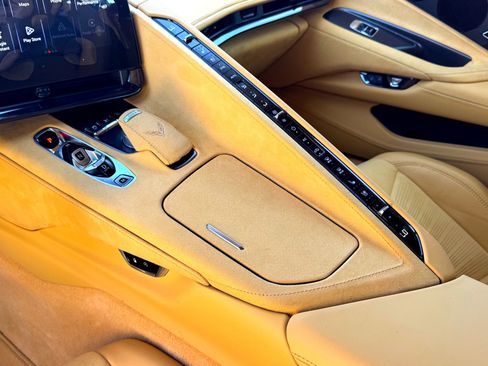 Used 2025 Chevrolet Corvette E-Ray w/ Stealth Interior Trim Package image 30