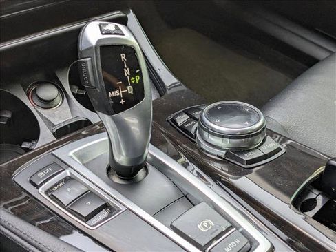 Used 2014 BMW 528i Sedan image 11