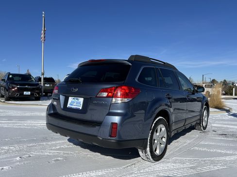 Used 2013 Subaru Outback 2.5i Premium w/ Popular Pkg 1B image 10