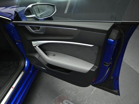 Used 2023 Audi S7 Prestige image 30