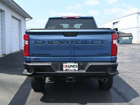 New 2026 Chevrolet Silverado 2500 Custom w/ Custom Value Package AWD/4WD image 9