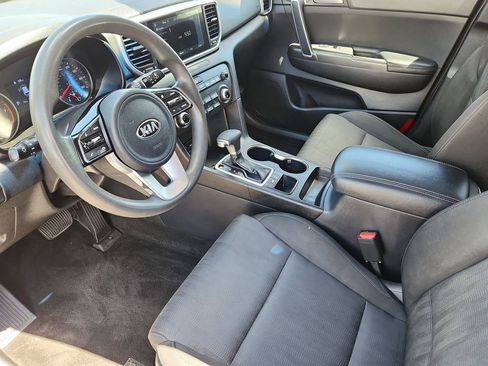 Used 2020 Kia Sportage LX FWD image 8