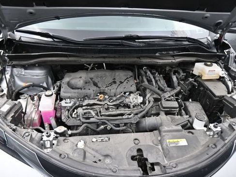 Used 2025 Toyota Sienna XLE FWD image 12