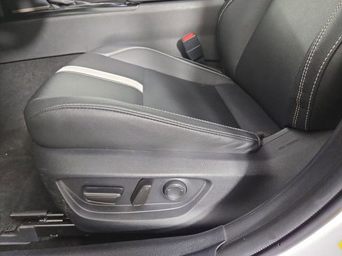 Used 2025 Toyota Camry SE FWD image 29