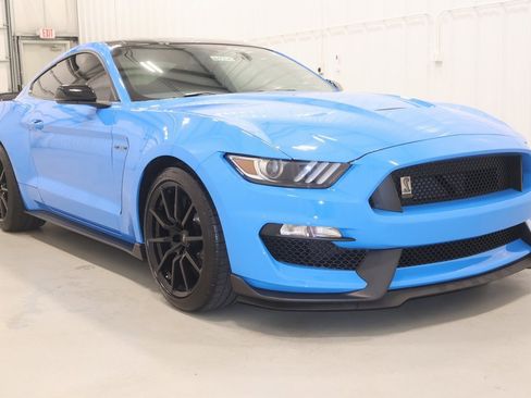 Certified 2017 Ford Mustang Shelby GT350 w/ Electronics Package image 4