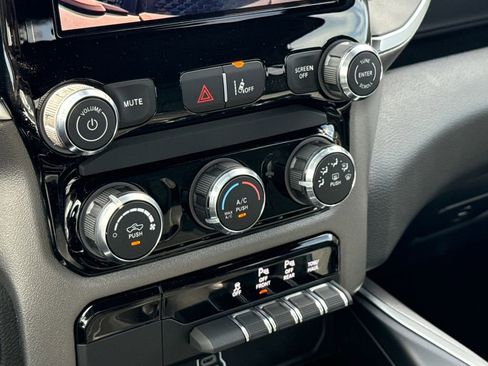 New 2026 RAM 1500 Express AWD/4WD image 25