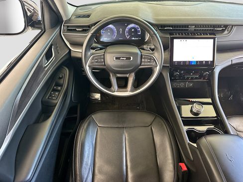 Used 2022 Jeep Grand Cherokee L Limited RWD image 19