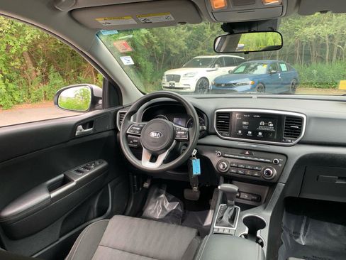 Used 2020 Kia Sportage LX image 35