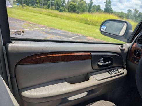 Used 2005 Isuzu Ascender S RWD image 38