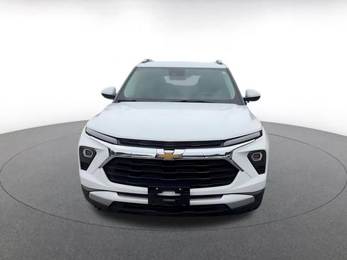 Used 2025 Chevrolet TrailBlazer LT FWD image 4