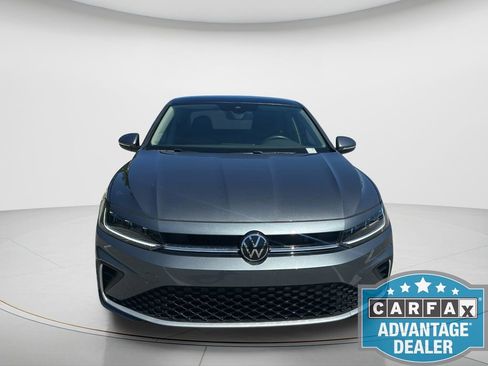 Certified 2025 Volkswagen Jetta SEL FWD image 2
