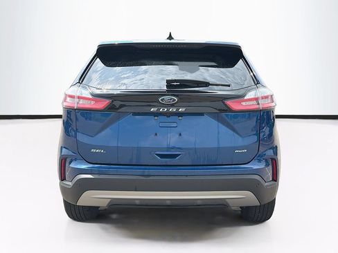 Used 2024 Ford Edge SEL w/ Convenience Package AWD/4WD image 6