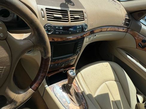 Used 2008 Mercedes-Benz E 350 4MATIC Sedan image 11