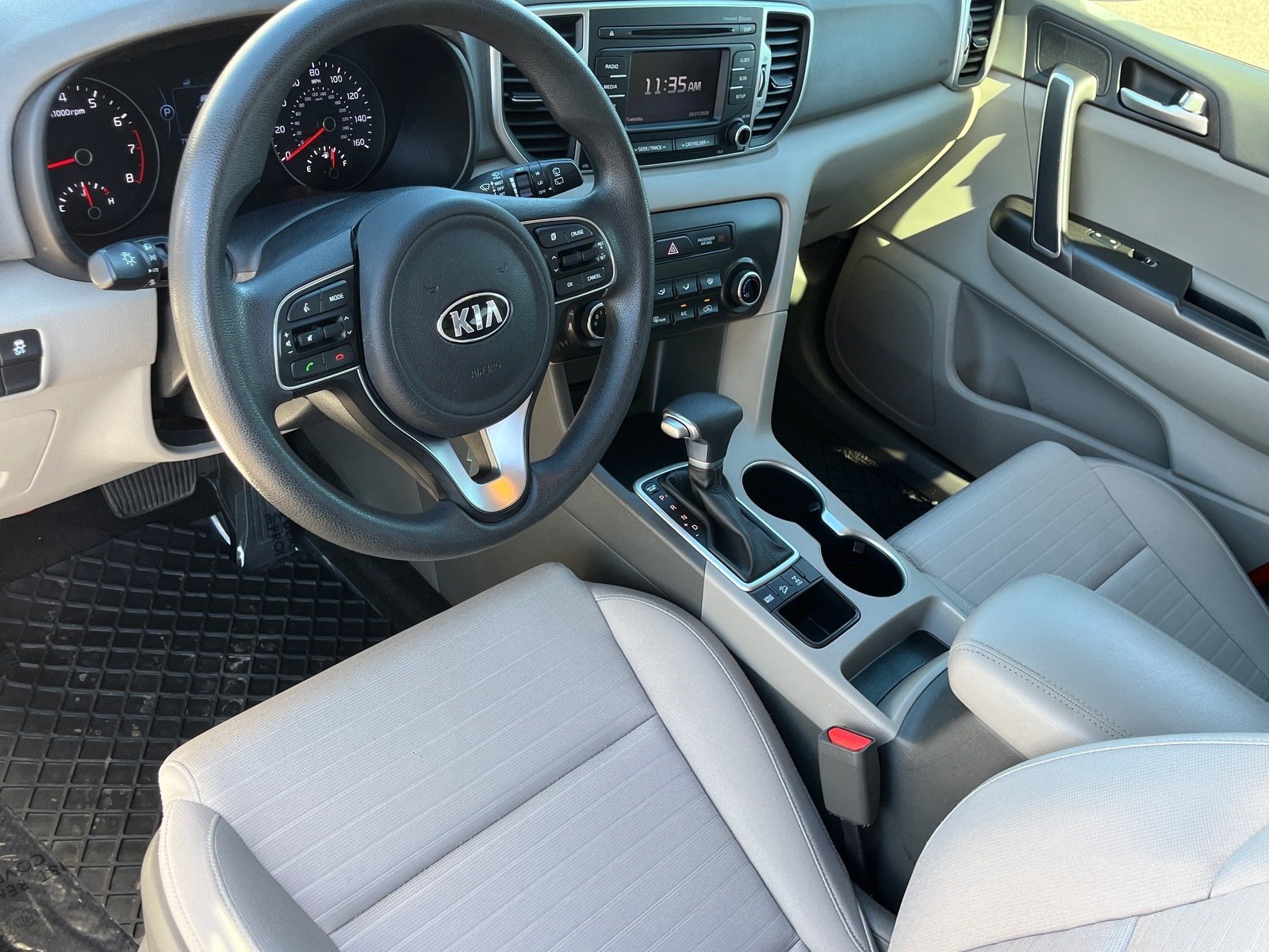 Used 2018 Kia Sportage LX AWD/4WD image 16