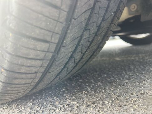 Used 2016 Chrysler 200 Limited w/ Anniversary Edition image 12