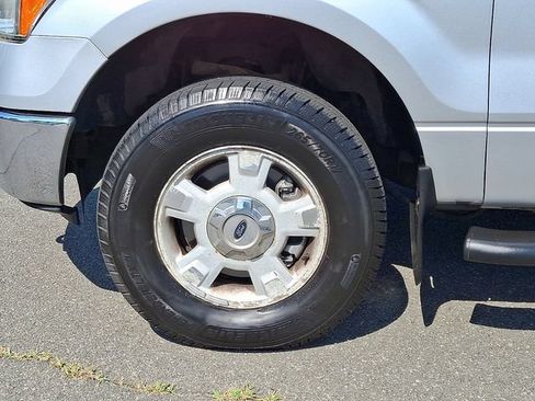 Used 2014 Ford F150 XLT w/ Equipment Group 301A Mid AWD/4WD image 8