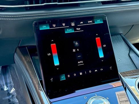 Used 2025 Cadillac Escalade Sport Platinum image 21