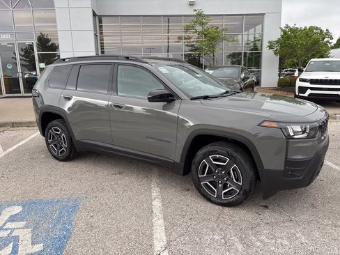 New 2026 Jeep Cherokee Limited AWD/4WD image 38