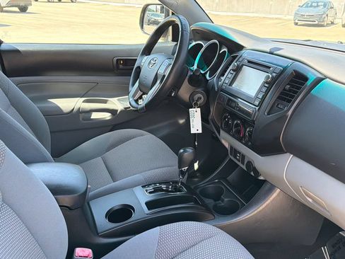Used 2013 Toyota Tacoma 2WD Access Cab w/ Convenience Pkg image 7