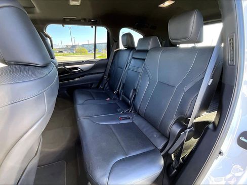 Used 2023 Lexus LX 600 F Sport image 19