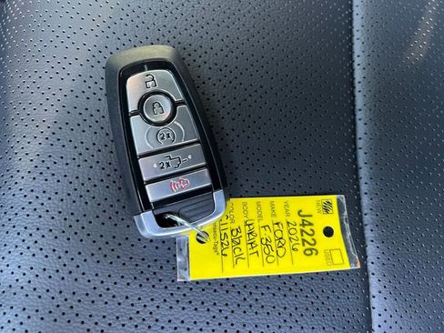 New 2026 Ford F350 Lariat w/ Black Appearance Package image 59