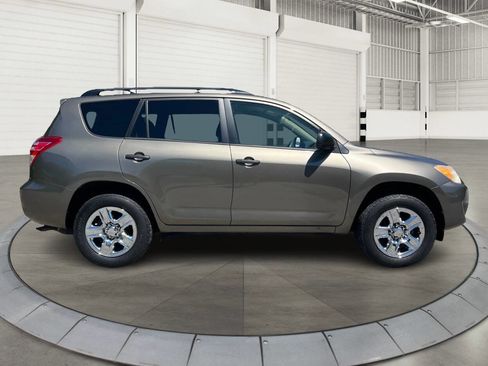 Used 2012 Toyota RAV4 4WD w/ Value Pkg image 2