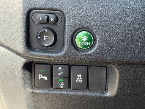 Certified 2024 Honda Passport EX-L image 17