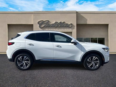 Used 2021 Buick Envision Essence FWD image 2