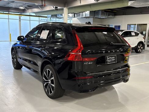 Certified 2024 Volvo XC60 B5 Plus w/ Protection Package Premier AWD/4WD image 4