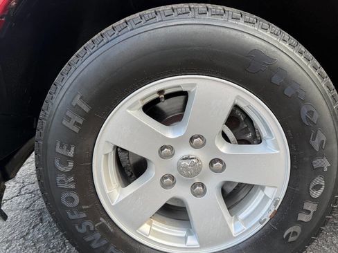 Used 2010 Dodge Ram 1500 Truck SLT AWD/4WD image 9