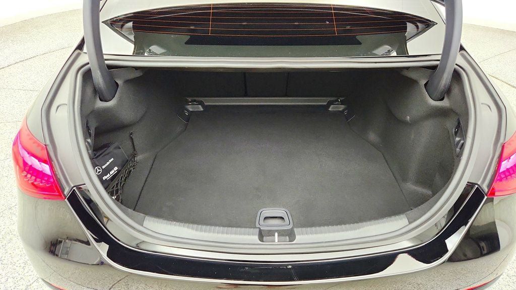Used 2024 Mercedes-Benz C 300 4MATIC Sedan image 19