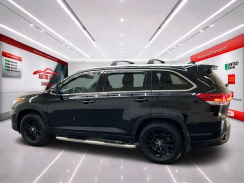 Used 2019 Toyota Highlander XLE AWD/4WD image 4