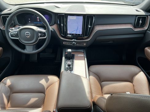 Used 2023 Volvo XC60 B5 Plus w/ Protection Package Premier AWD/4WD image 28