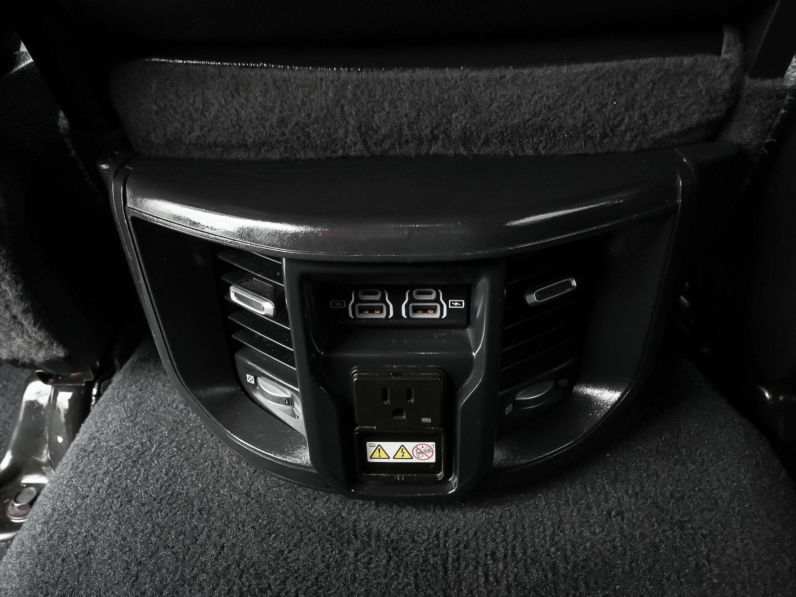 Used 2022 RAM 3500 Laramie w/ Night Edition AWD/4WD image 39