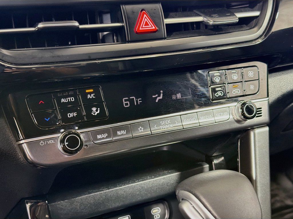 Used 2025 Kia Seltos S AWD/4WD image 17