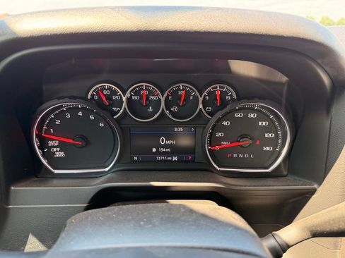 Used 2021 Chevrolet Silverado 1500 LT Trail Boss w/ Convenience Package II AWD/4WD image 17