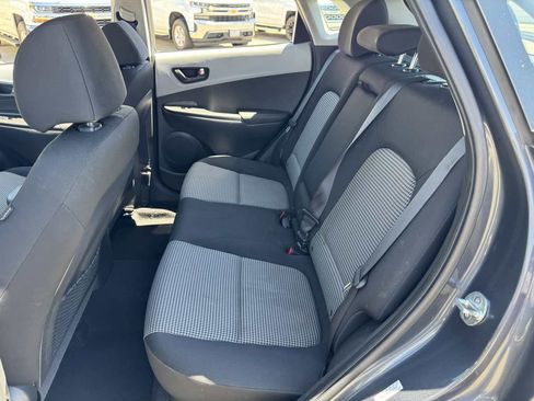 Used 2019 Hyundai Kona SE AWD/4WD image 18