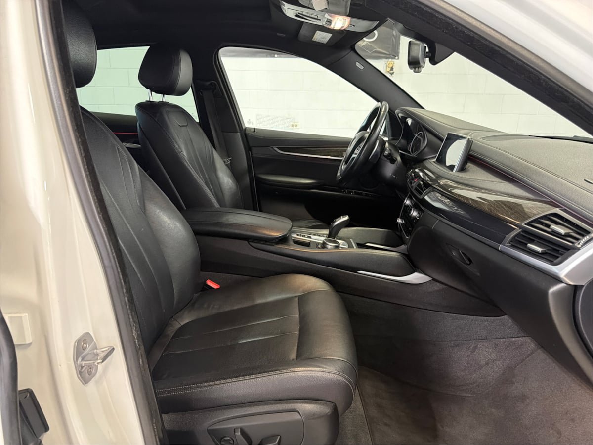Used 2019 BMW X6 xDrive35i w/ Convenience Package AWD/4WD image 15