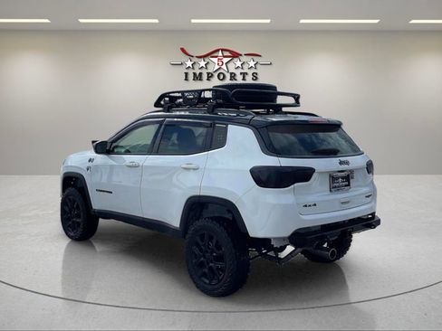 Used 2019 Jeep Compass Trailhawk image 3