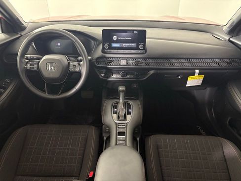 Used 2025 Honda HR-V Sport image 33