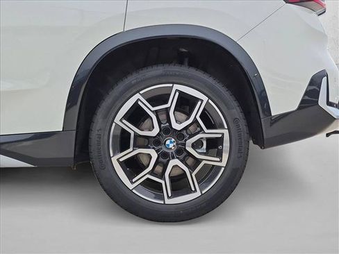 New 2027 BMW X1 xDrive28i AWD/4WD image 10