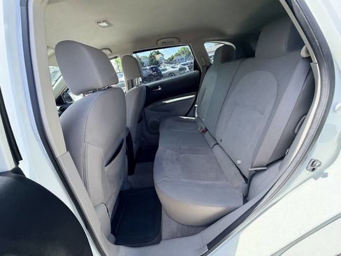 Used 2011 Nissan Rogue S AWD/4WD image 30