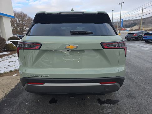 New 2026 Chevrolet Equinox LT image 4