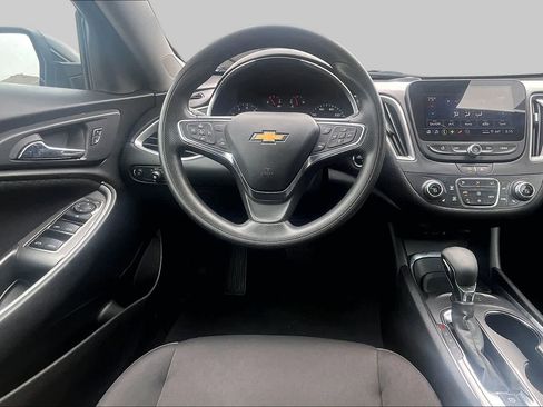 Used 2024 Chevrolet Malibu LT FWD image 6