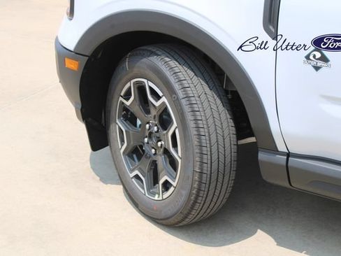 New 2026 Ford Bronco Sport Outer Banks w/ Outer Banks Tech Package+ AWD/4WD image 5