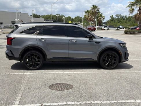 Used 2022 Kia Sorento SX AWD/4WD image 3