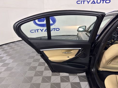 Used 2017 BMW 330e image 30